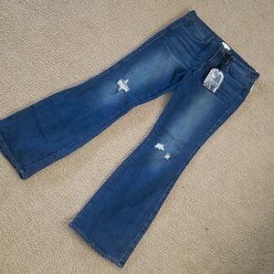 Mid rise curvy jeans